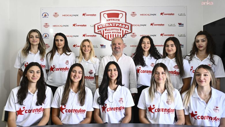 Muratpaşa Belediyespor Kadın Voleybol Takımı